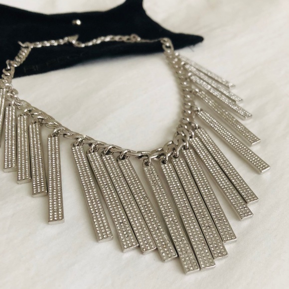 Rebecca Minkoff statement necklace - Picture 3 of 6